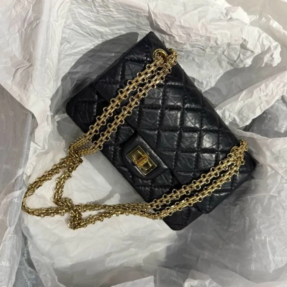 CHANEL brand color